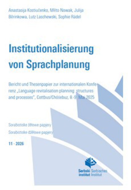 Titelowy bok AP 11